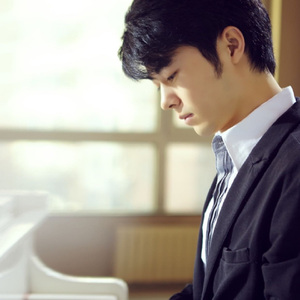 小黄鸭精品亚洲国产成人
